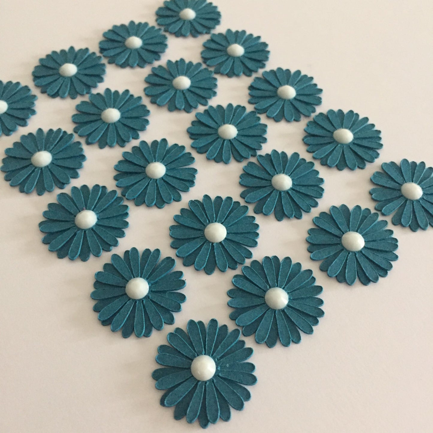 20 Daisy Flower Die Cut Card Making Toppers - 16 Colours