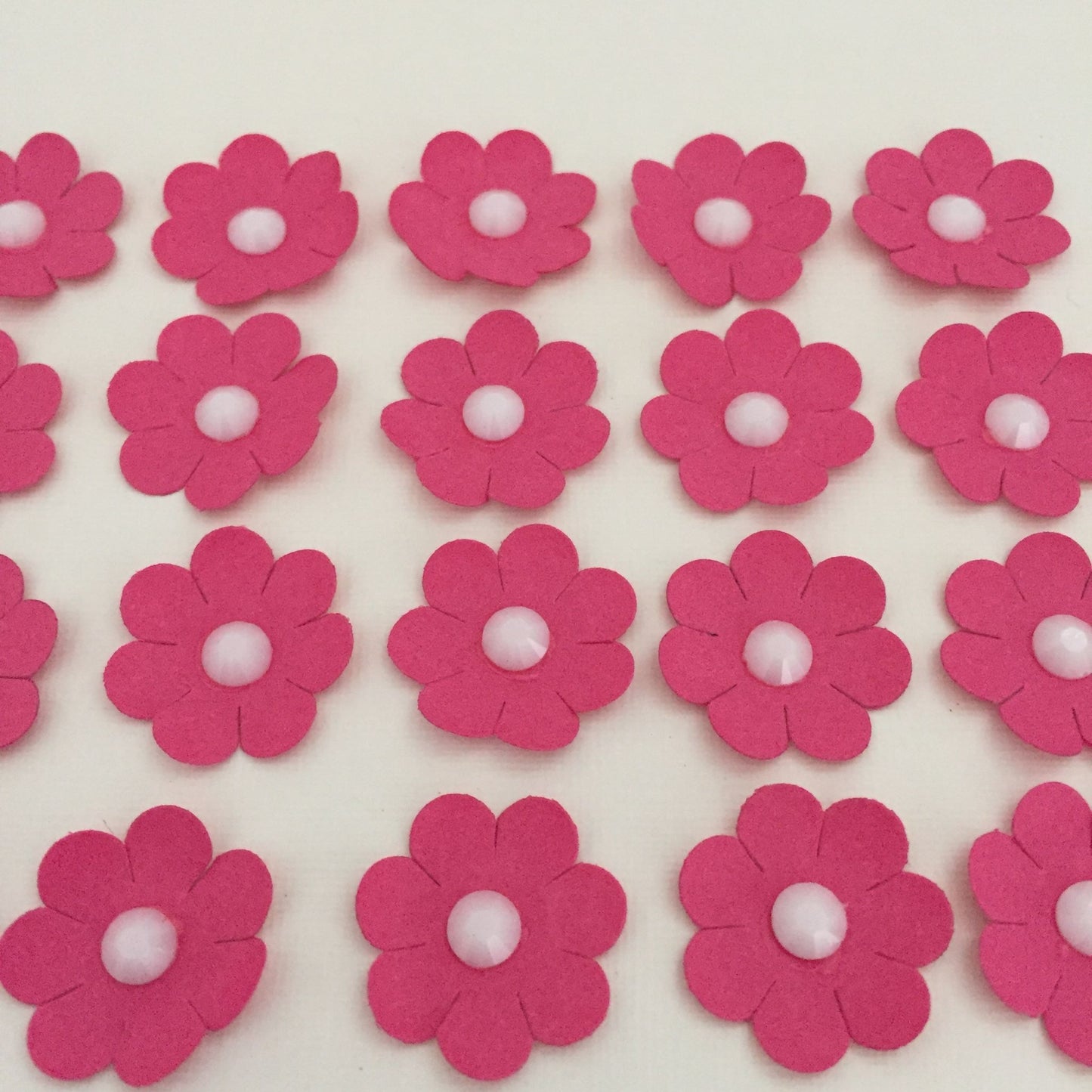 20 Small PINK FLOWER Valentine/Wedding Card Making Toppers