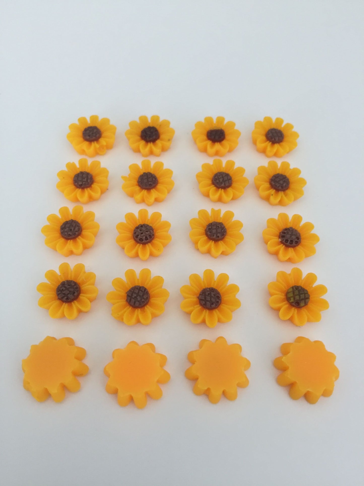 20 Orange SUNFLOWER HEAD Resin Embellishments - 12mm