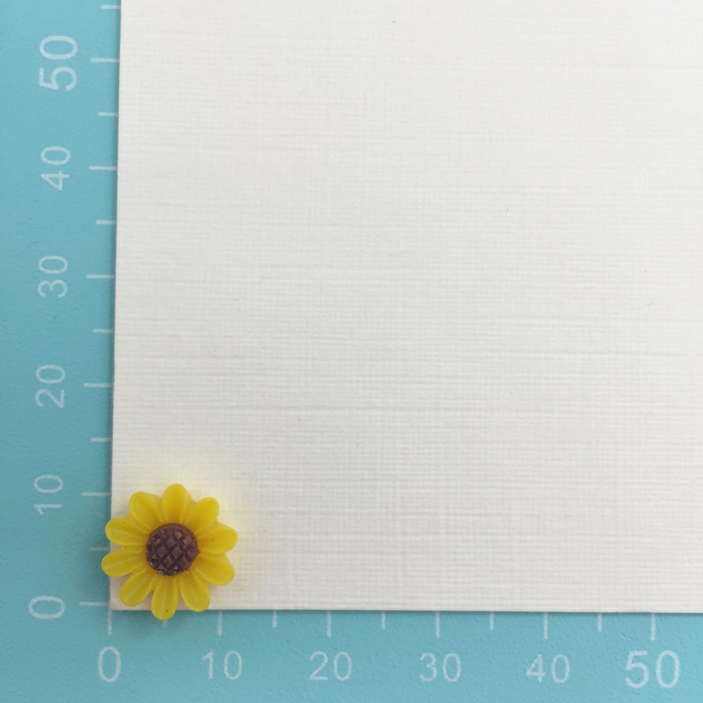 20 Yellow SUNFLOWER HEAD Resin Embellishments