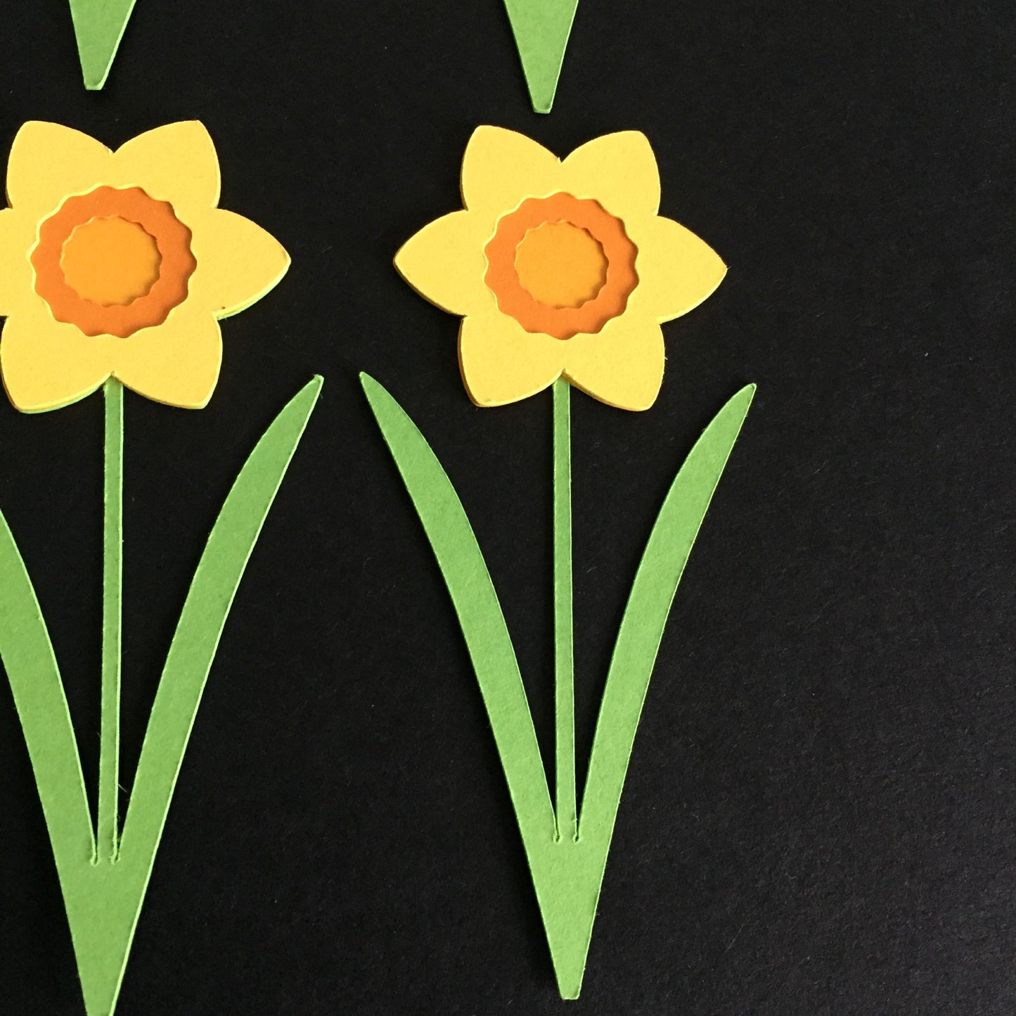 8 Bright DAFFODIL FLOWER STEMS Easter Card Making Die Cut Toppers