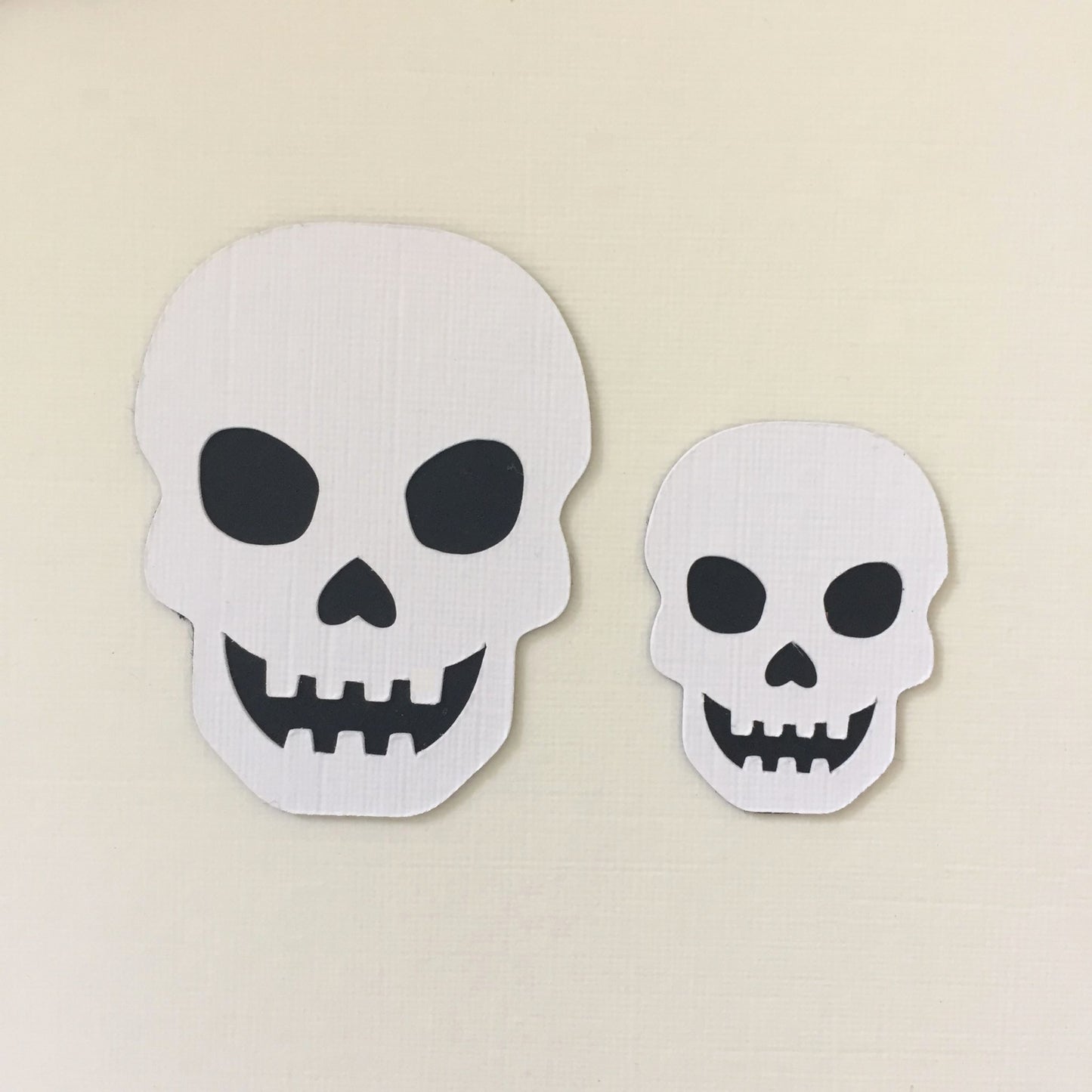 20 SKELETON SKULL Halloween Card Making Die Cut Toppers - 2 Sizes