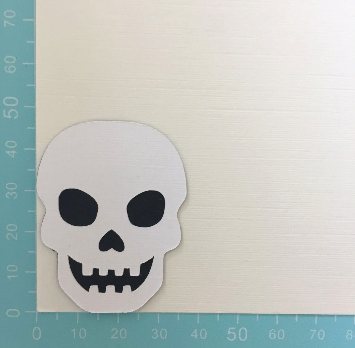 20 SKELETON SKULL Halloween Card Making Die Cut Toppers - 2 Sizes