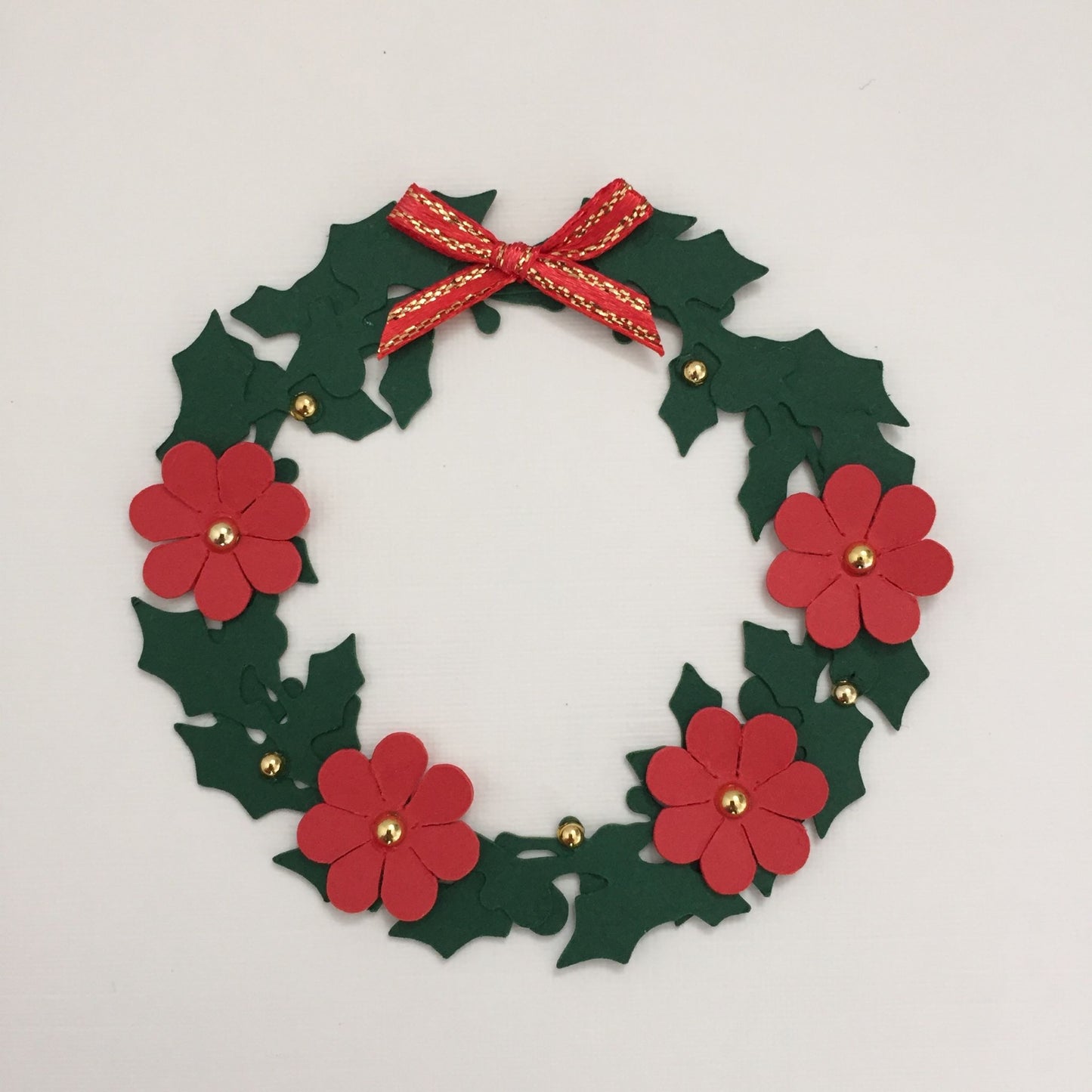 4 HOLLY WREATH - RED FLOWERS Christmas Die Cut Card Making Toppers