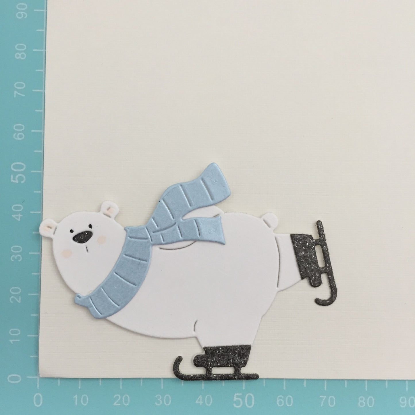 6 POLAR BEAR PALS - Christmas Die Cut Card Making Toppers
