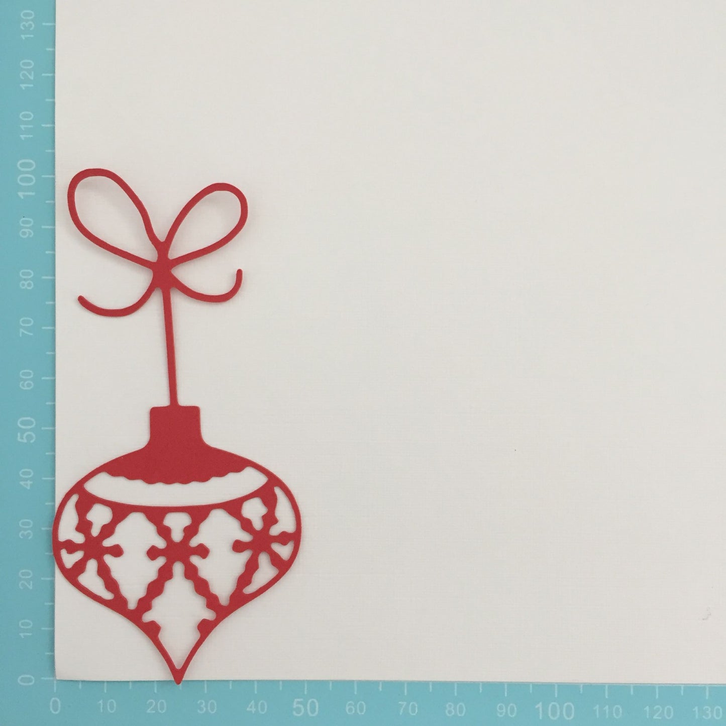 12 Red, Green & White TEARDROP BAUBLE Christmas Card Making Die Cuts