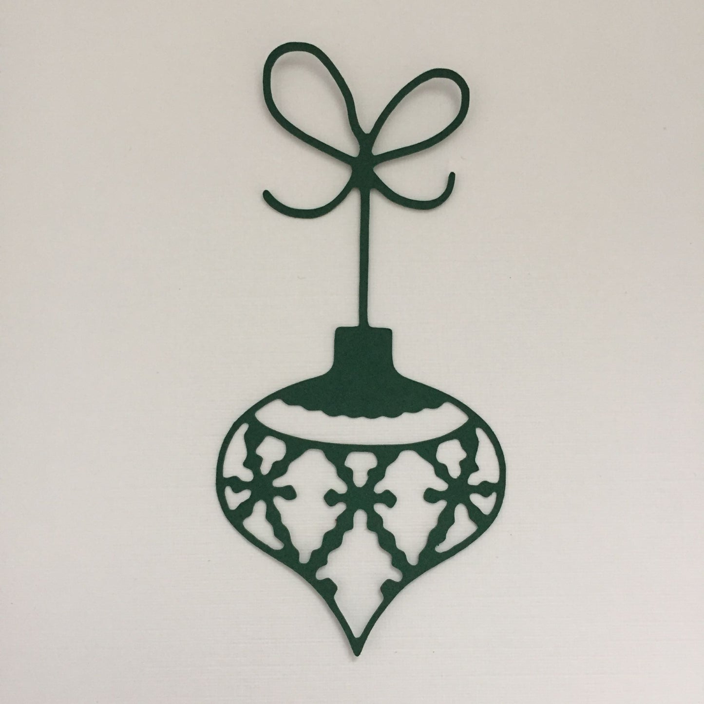 12 Red, Green & White TEARDROP BAUBLE Christmas Card Making Die Cuts