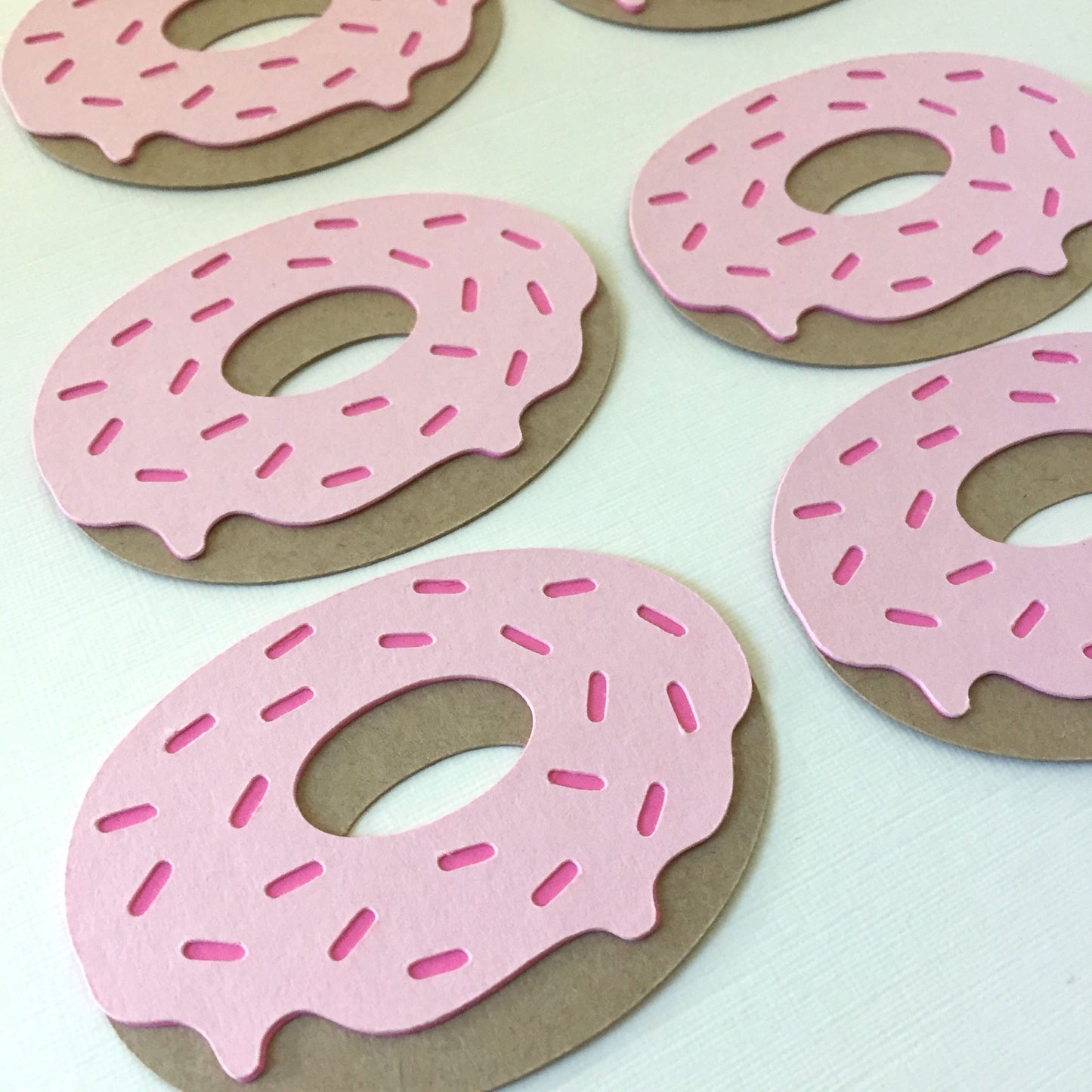6 STRAWBERRY DONUT Die Cut Card Making Toppers