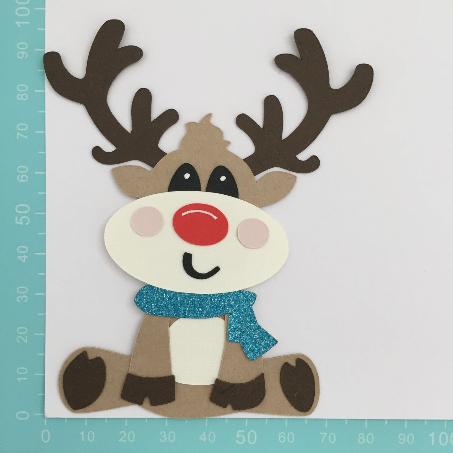 4 SITTING REINDEER Christmas Die Cut Card Making Toppers