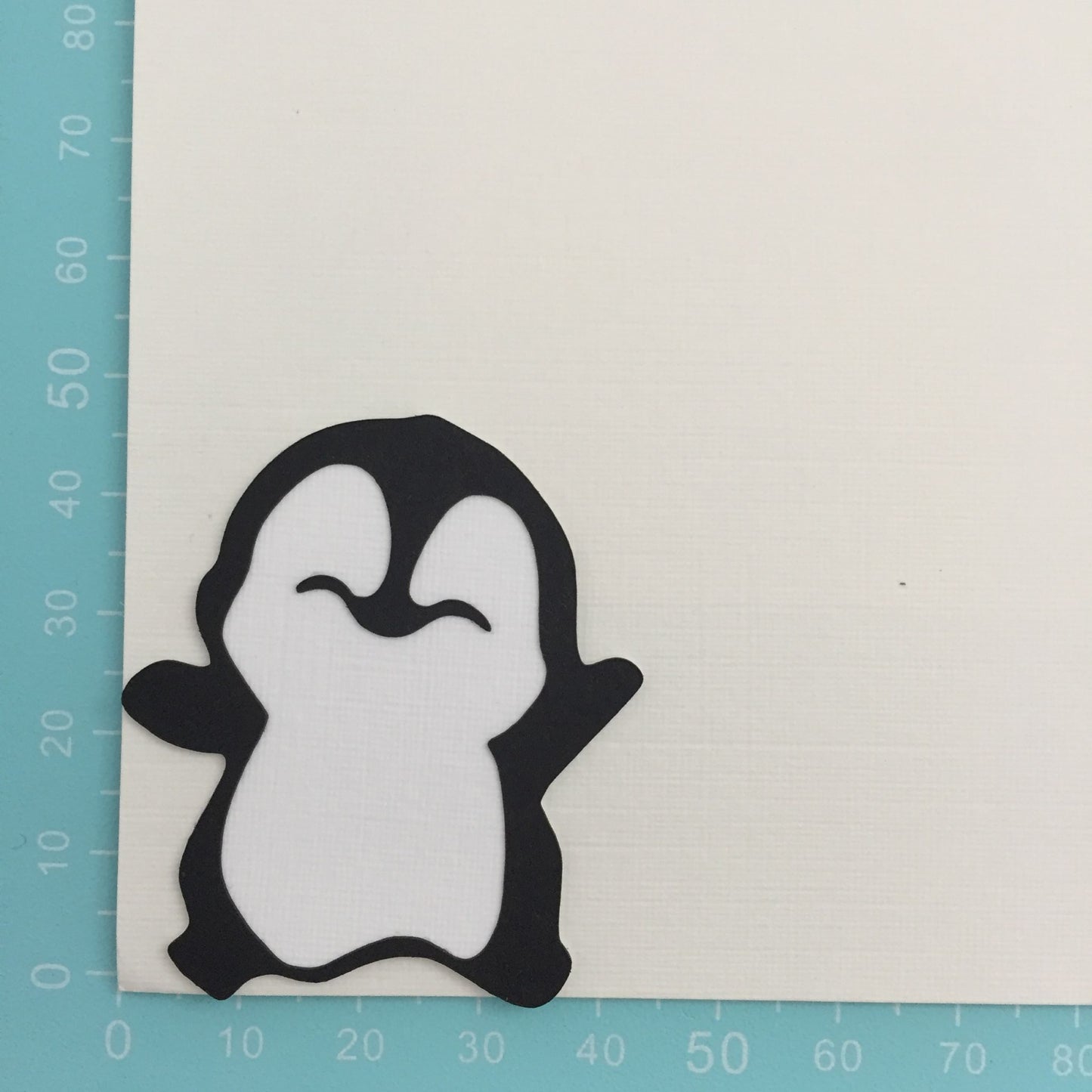 9 PENGUIN TRIO Card Making Die Cut Toppers